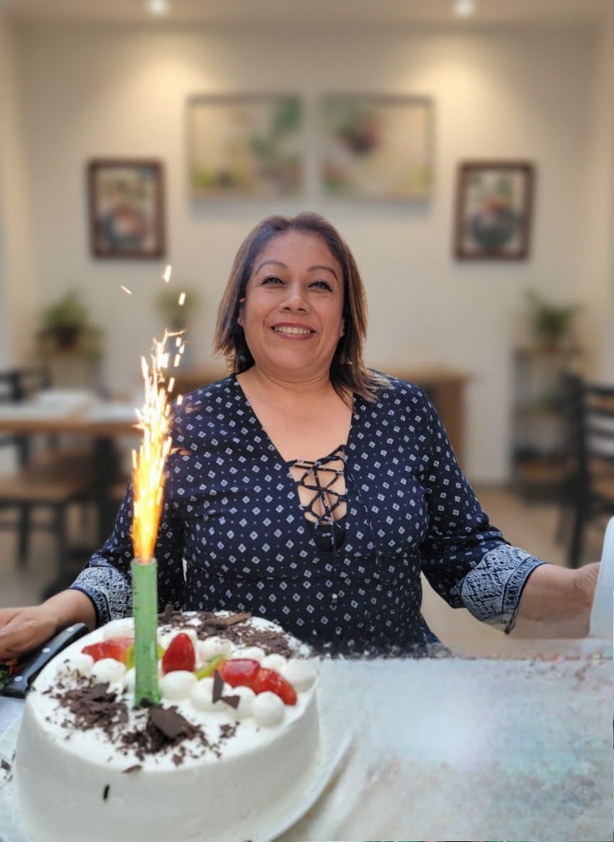 Norma celebrando su cumpleaños 50